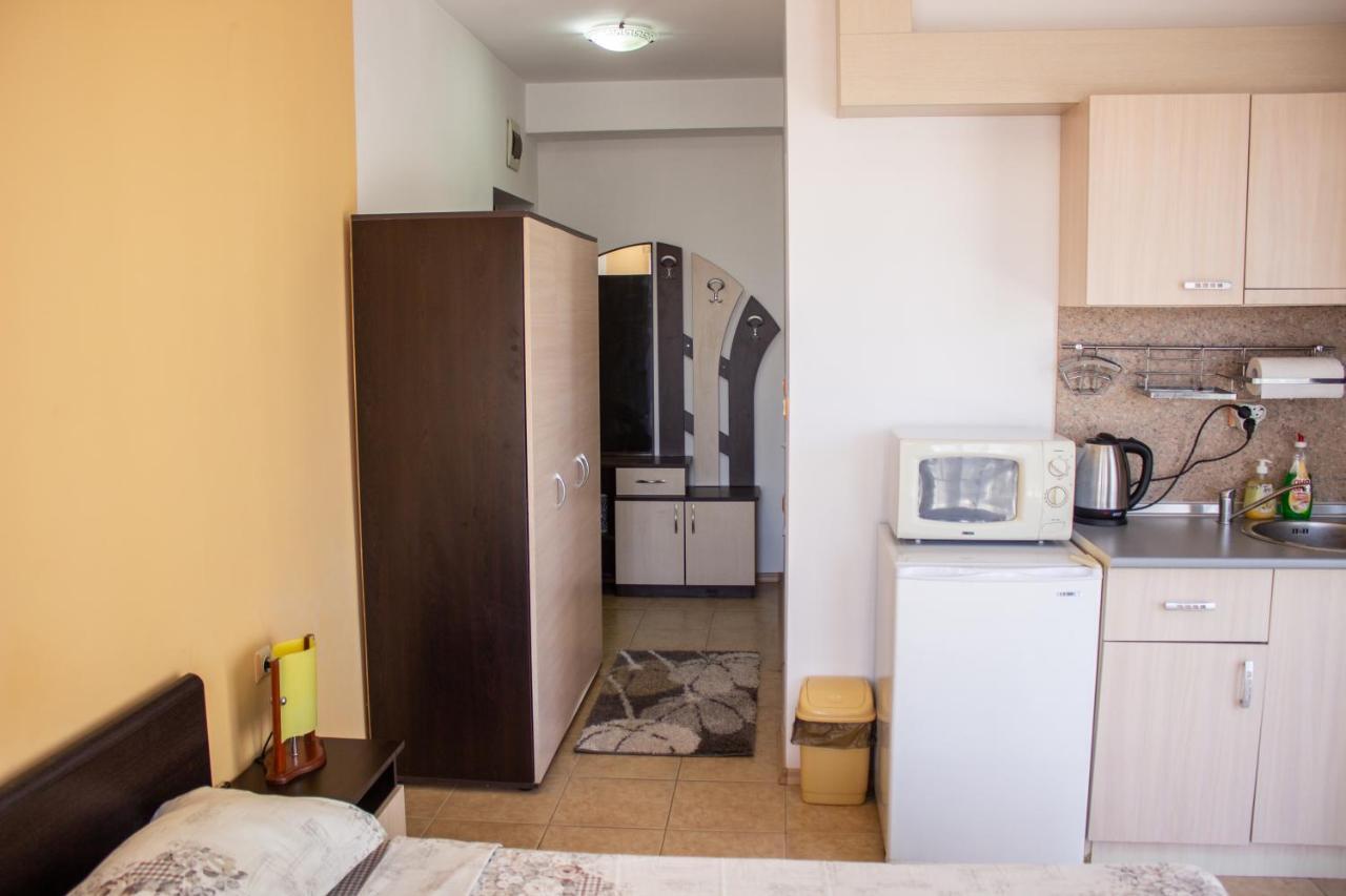 Central Couple Studio Поморіє Екстер'єр фото